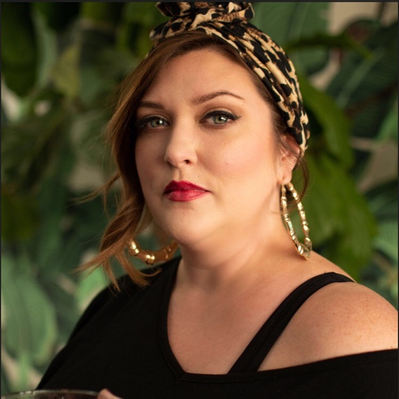 Meet your Posher, Michelle - Picture 1 of 1